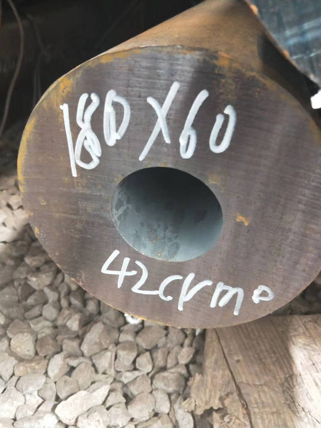 小口徑厚壁無縫鋼管